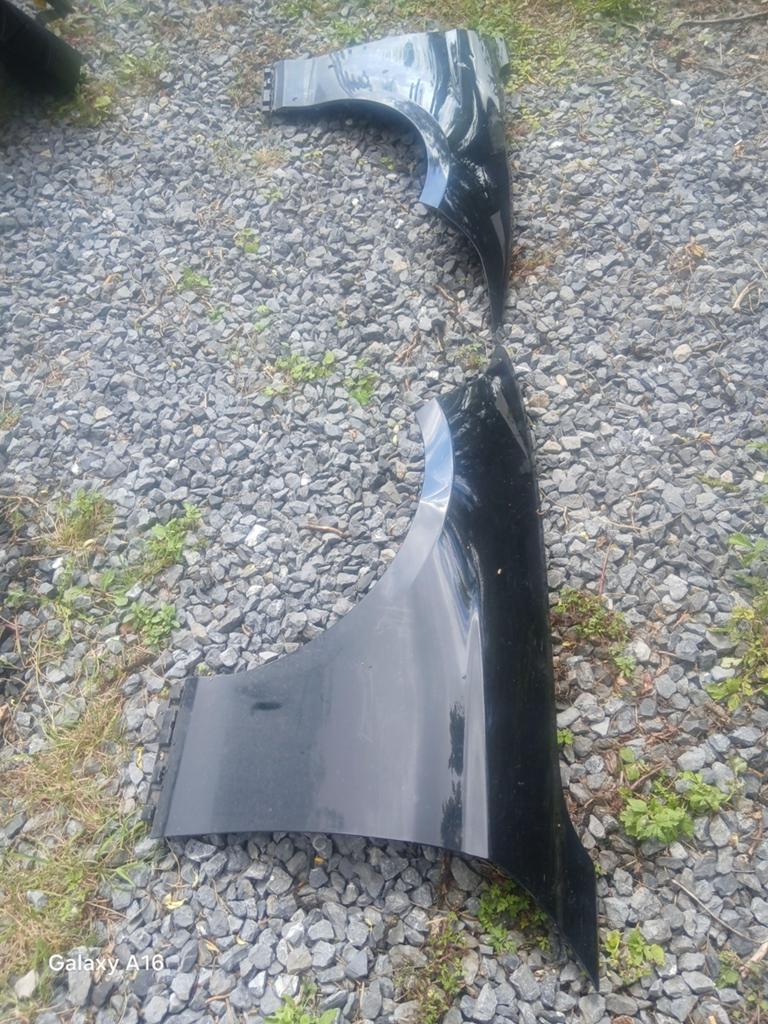 2x zwart voorspatbord BMW serie f20 f21 f21 f22 f23 van 2012, Voor, BMW, Deur
