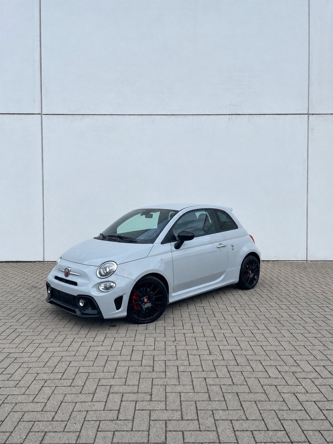 Abarth 595 Pista, Autos, Capteur de stationnement, Argent ou Gris, Achat, Euro 6
