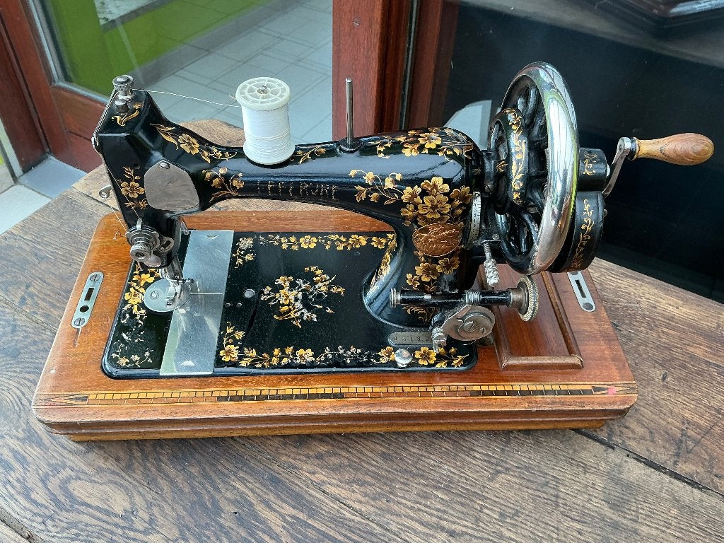 MACHINE A COUDRE LEFEBVRE 1910, Antiquités & Art, Antiquités | Machines à coudre, Enlèvement