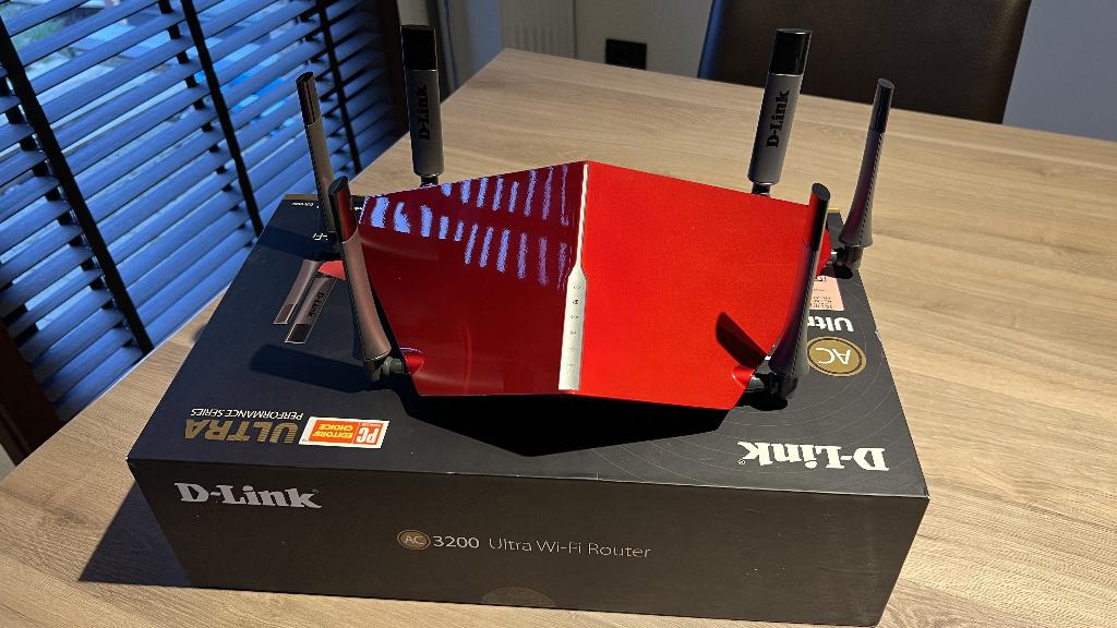 D-Link AC3200 Ultra Wifi Router, Computers en Software, Routers en Modems, Ophalen, Zo goed als nieuw, Router, D-Link