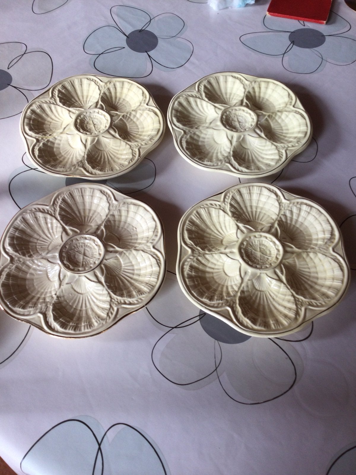 ASSIETTES A HUÎTRES