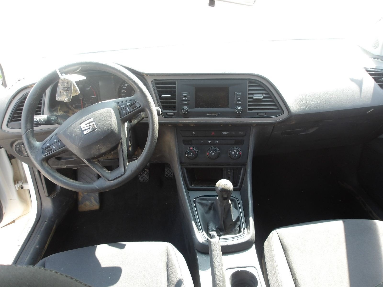 SEAT LEON  DIESEL 09/17, Autos, Achat, Entreprise, ABS, Blanc