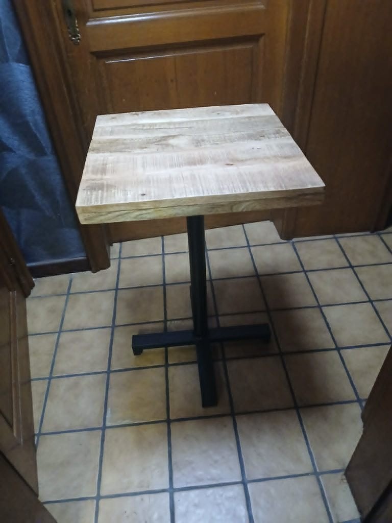 table cuisine, terrasse carrée, Maison & Meubles, Tables | Tables à manger, Enlèvement