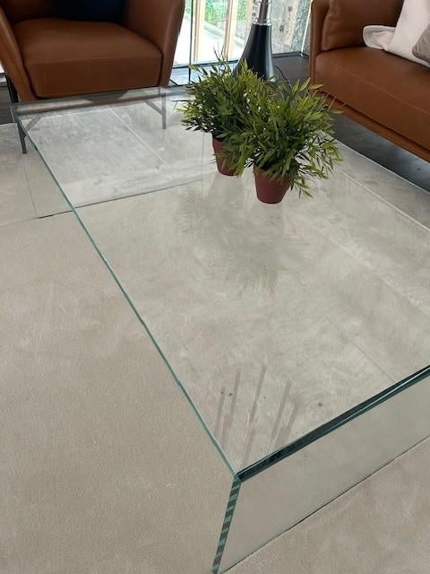 Mooie italiaanse glazen salontafel, Huis en Inrichting, Ophalen