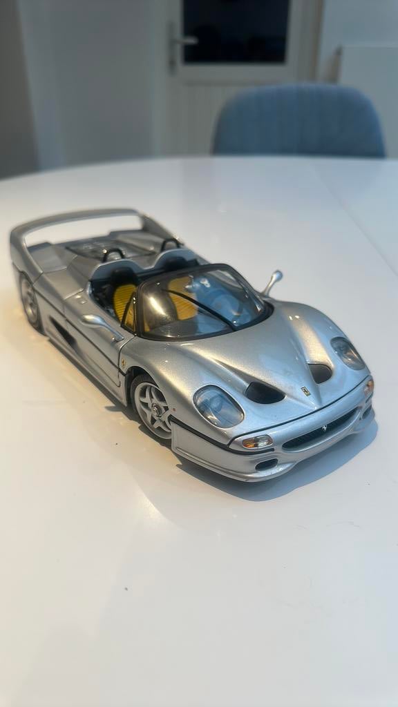 FERRARI F50 Barchetta 1/18 Hotwheels in uitstekende staat, Hobby en Vrije tijd, Ophalen of Verzenden, Zo goed als nieuw, Auto