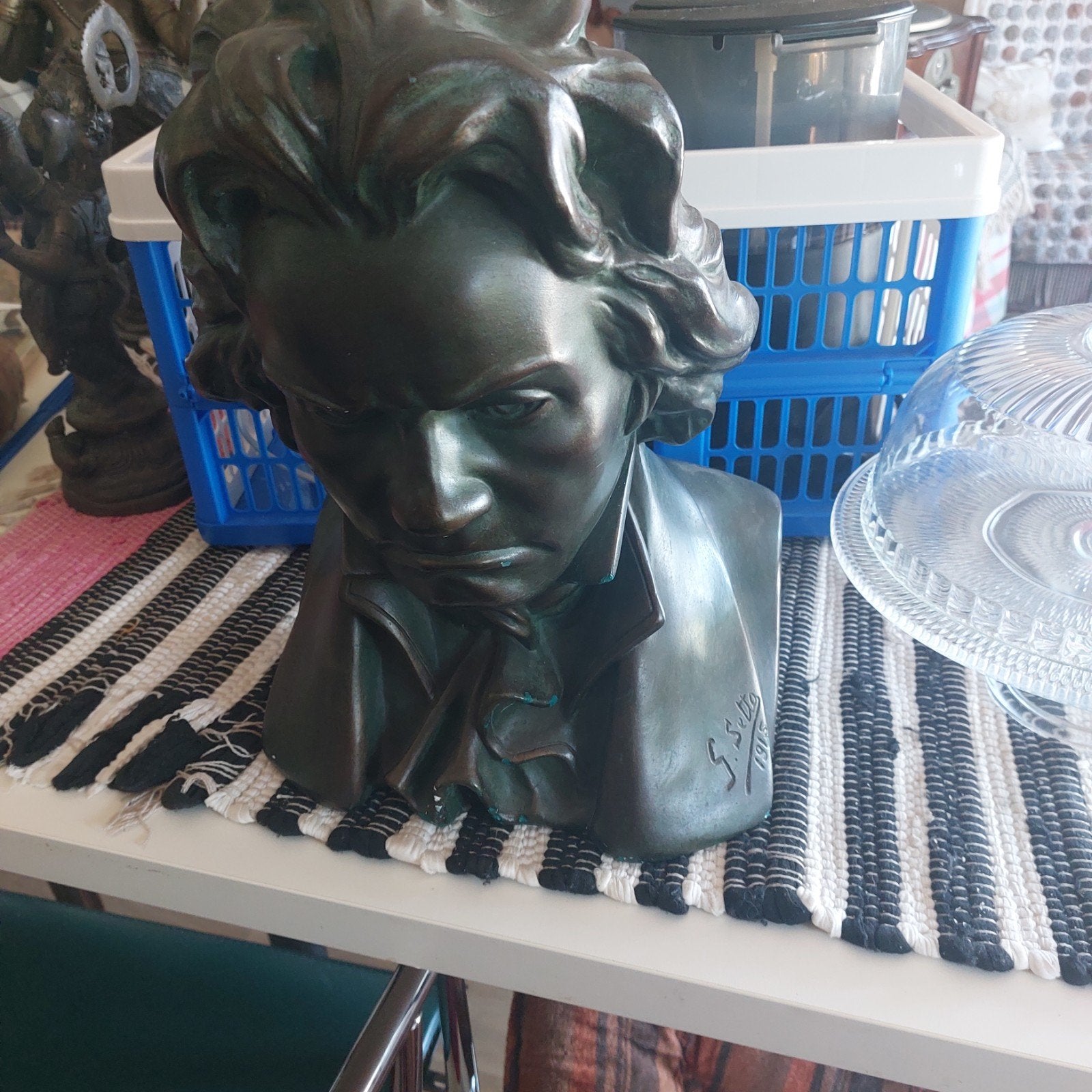 Plaasteren buste beethoven getekend, Ophalen
