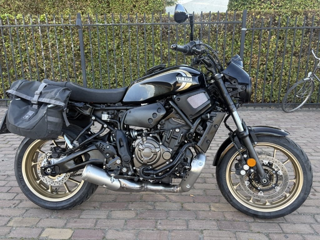 Yamaha XSR 700, Motos, ABS, Permis Moto A, Entreprise, Occasion