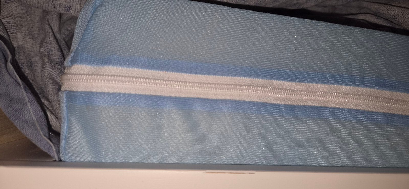 Matelas : 90 cm de large x 200 cm de long x 13 cm de haut, Neuf, 90 cm, Matelas, Enlèvement ou Envoi