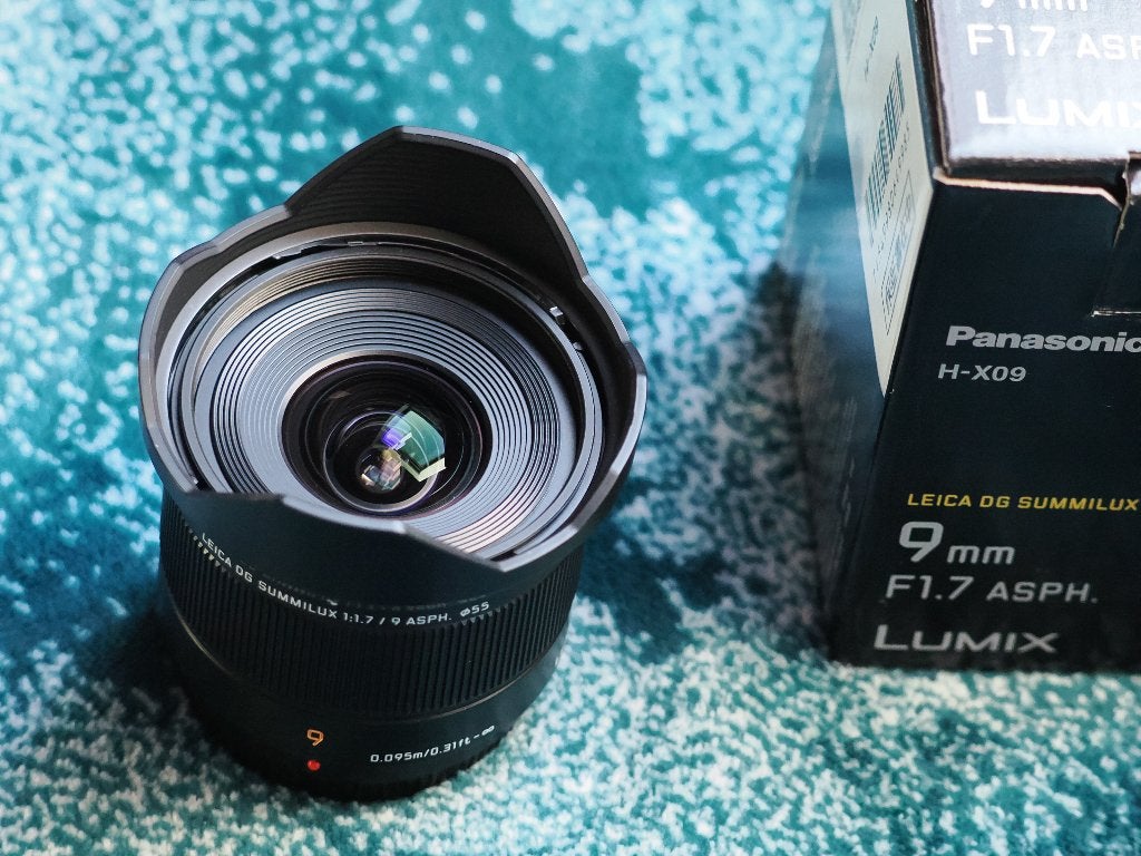 Objectifs à focale fixe Leica DG Summilux 9 mm et 25 mm, TV, Hi-fi & Vidéo, 9 mm, Enlèvement ou Envoi, Micro Four Thirds, Comme neuf