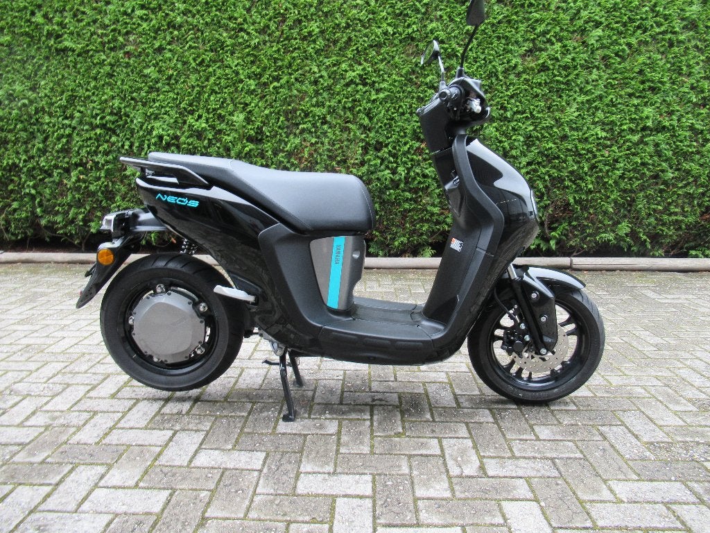 Neos Elektrische scooter 1200KM NIEUWSTAAT 3 JAAR GARANTIE, Fietsen en Brommers, Scooters | Yamaha, Ophalen, Elektrisch, Neo's