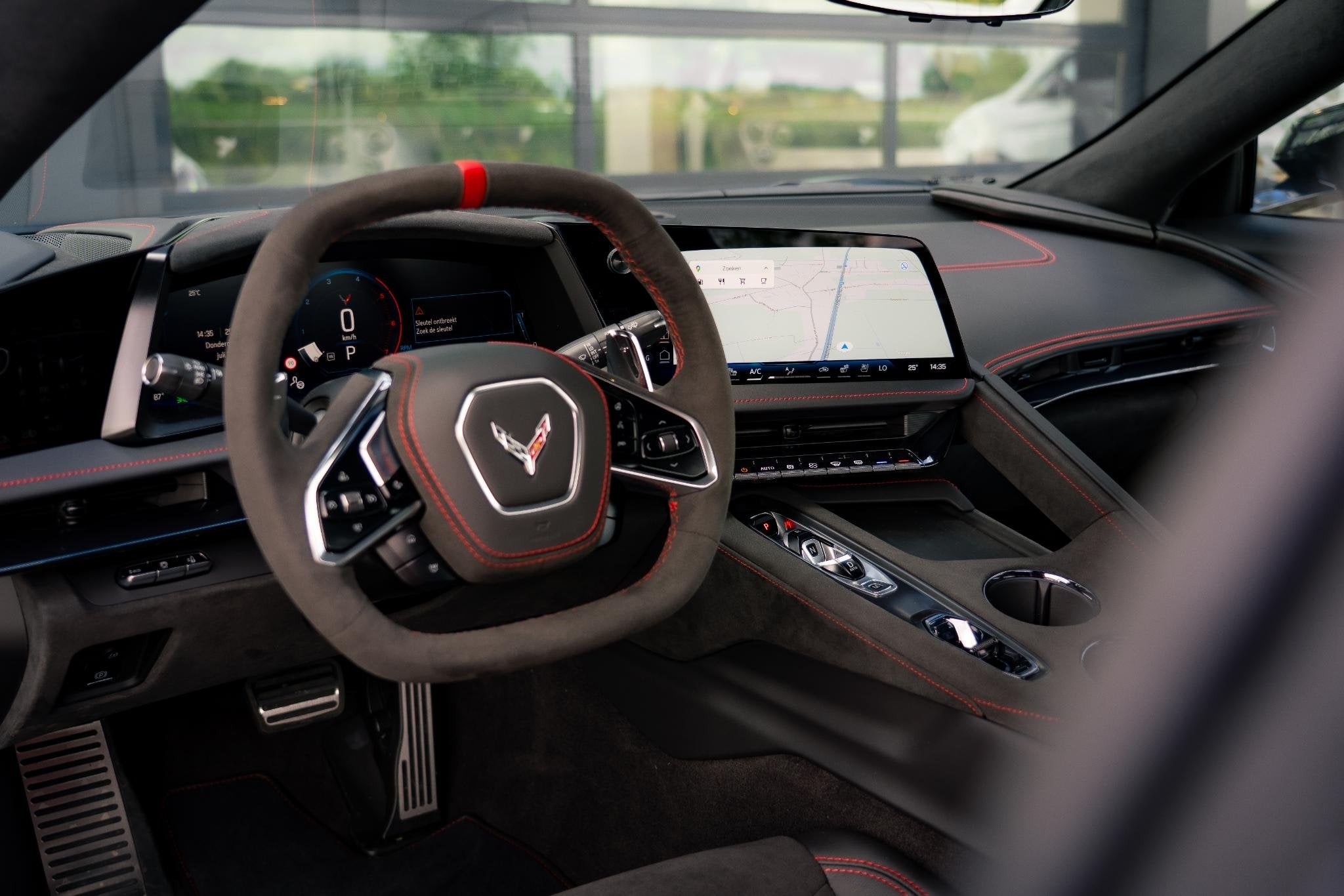 Chevrolet Corvette C8 Stingray Convertible 3LT, Autos, Achat, Système audio, Entreprise, Noir
