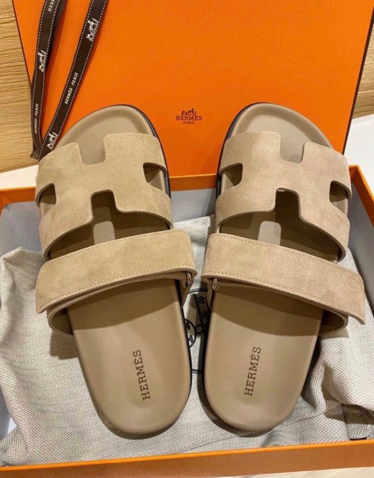 Sandales Hermes Chypre femmes avec boîte et accessoires !, Neuf, Brun, Enlèvement, Hermès