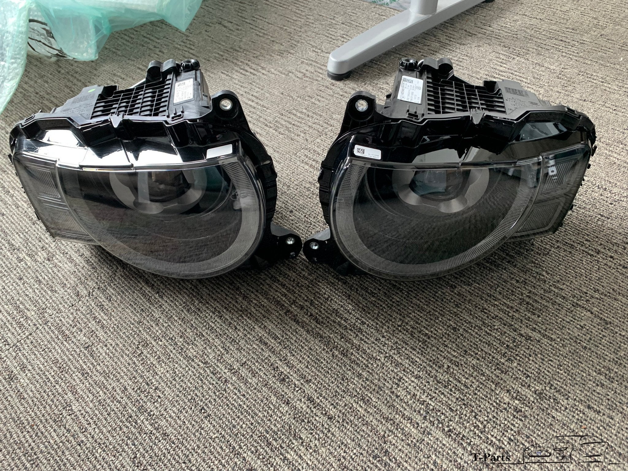 Land rover defender koplamp links rechts L663 LED LAMP NIEUE, Info@fabrikant.eu, Fabrikantstraat 1
1000 AA  Amsterdam, NL, Nieuw