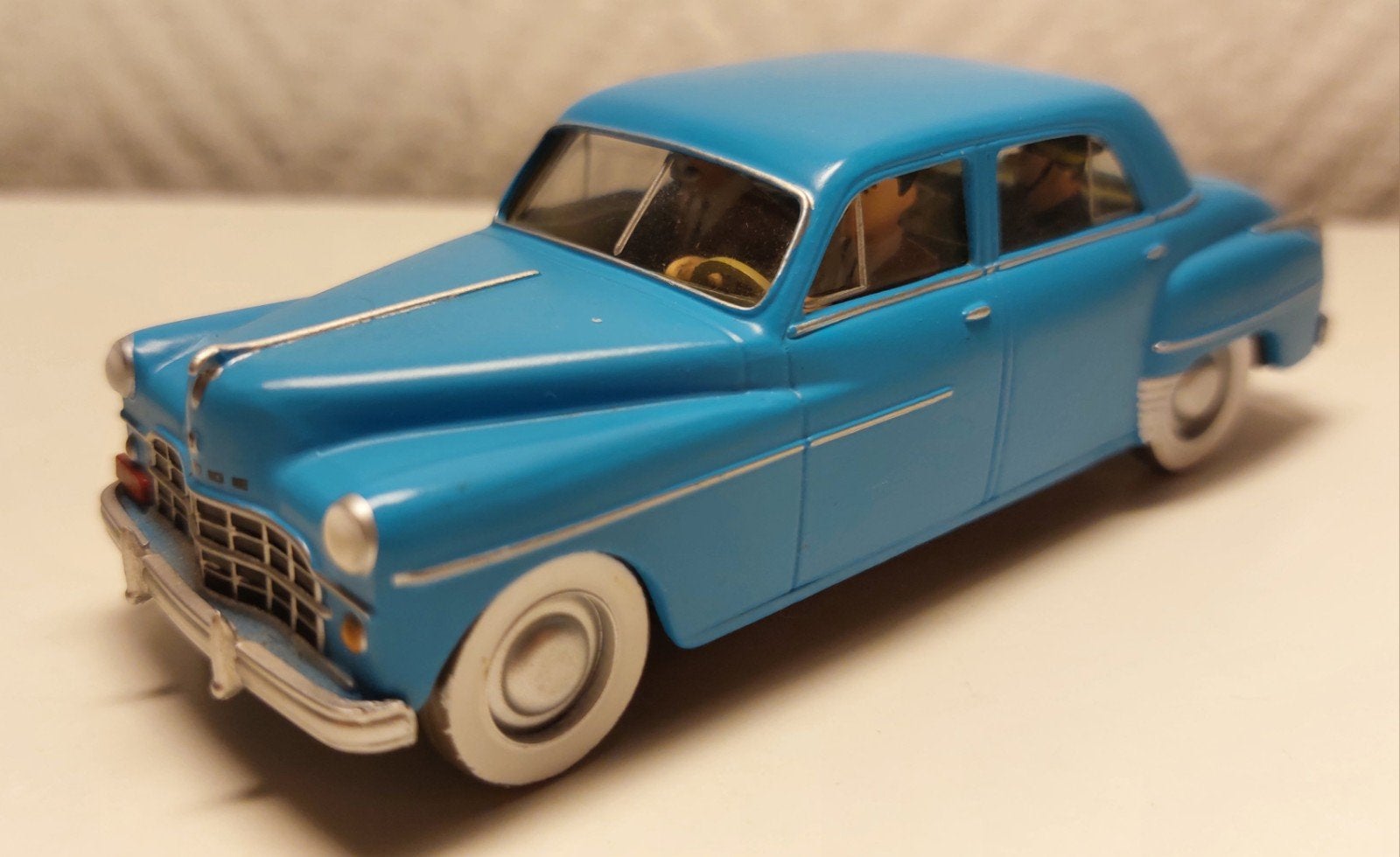 Voiture TINTIN Atlas 1/43 « La Dodge, 1949 », Collections, Enlèvement ou Envoi, Tintin, Utilisé, Statue ou Figurine