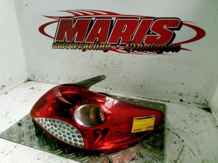 Feu arrière droit d'un Peugeot 206 PLUS, -, -, 3 mois de garantie, Utilisé
