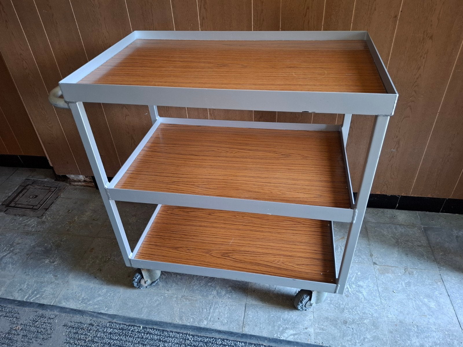 Chariot de service professionnel MERCURA – 3 plateaux, Antiquités & Art, Enlèvement