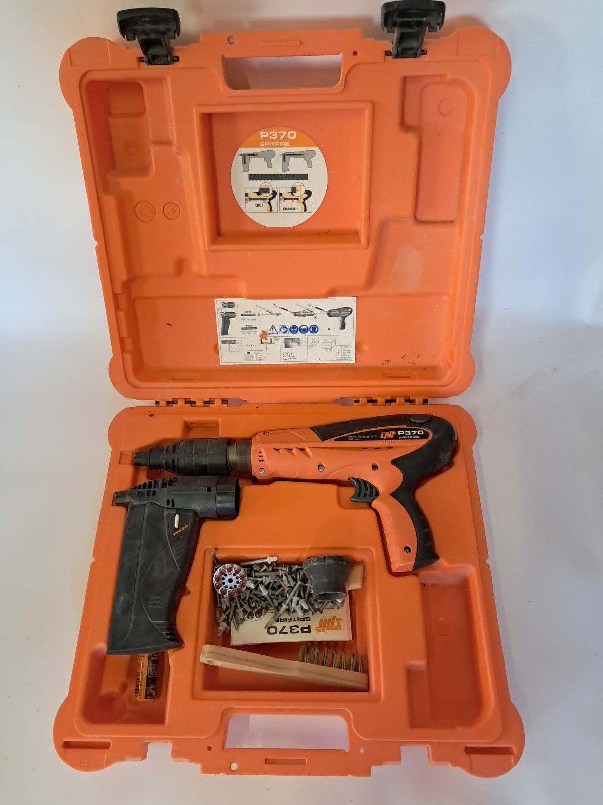 SPIT P370 Spitfire kruitschiethamer met koffer + magazijn, Ophalen, Zo goed als nieuw