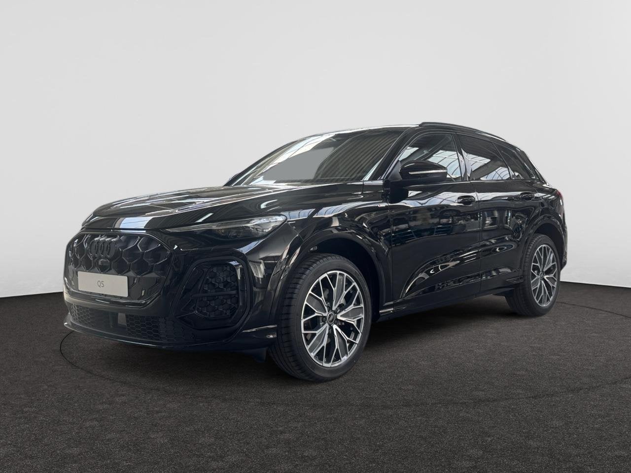Audi Q5 Audi Q5 SUV S line TFSI 150 kW S tronic - STOCK TIEL, Auto's, Automaat, https://public.car-pass.be/vhr/5082b219-6d2b-4ac3-a5e8-92dd110a5cd2