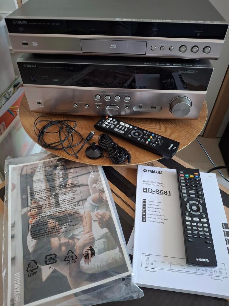 Yamaha MusicCast RX-D485 + Blu-Ray BD-S681 Titane OVP, TV, Hi-fi & Vidéo, Chaîne Hi-fi, Enlèvement ou Envoi, Comme neuf, Lecteur DVD