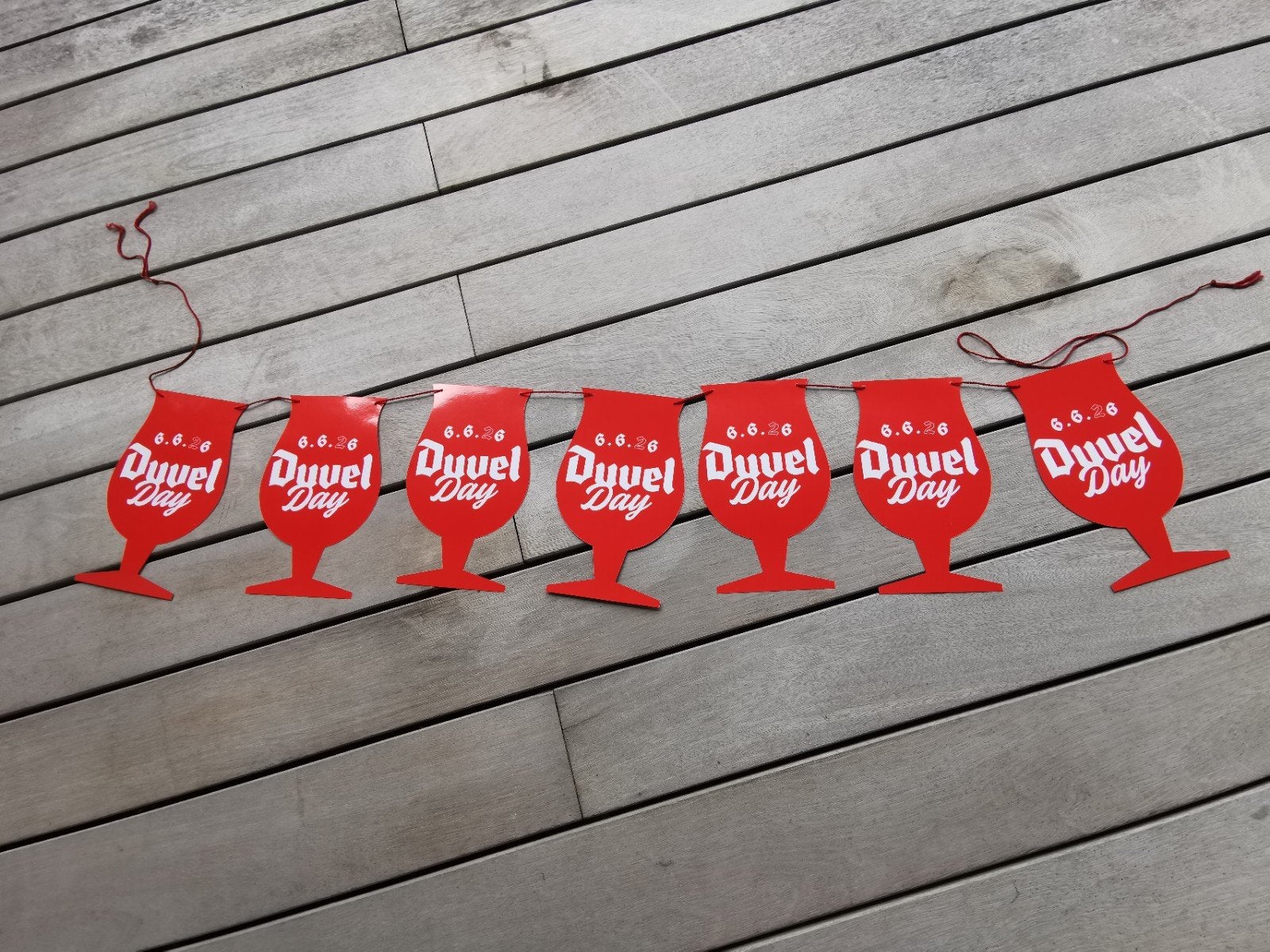 vlaggetjes Duvel day, Verzamelen, Biermerken, Ophalen of Verzenden, Duvel