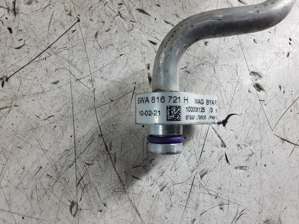 AIRCO LEIDING Audi A3 Sportback (8YA) (5WA816721H), Gebruikt, Mevr. I. Hauben, Audi, Rue de l'Espoir 34 34
4030  GRIVEGNÉE, BE