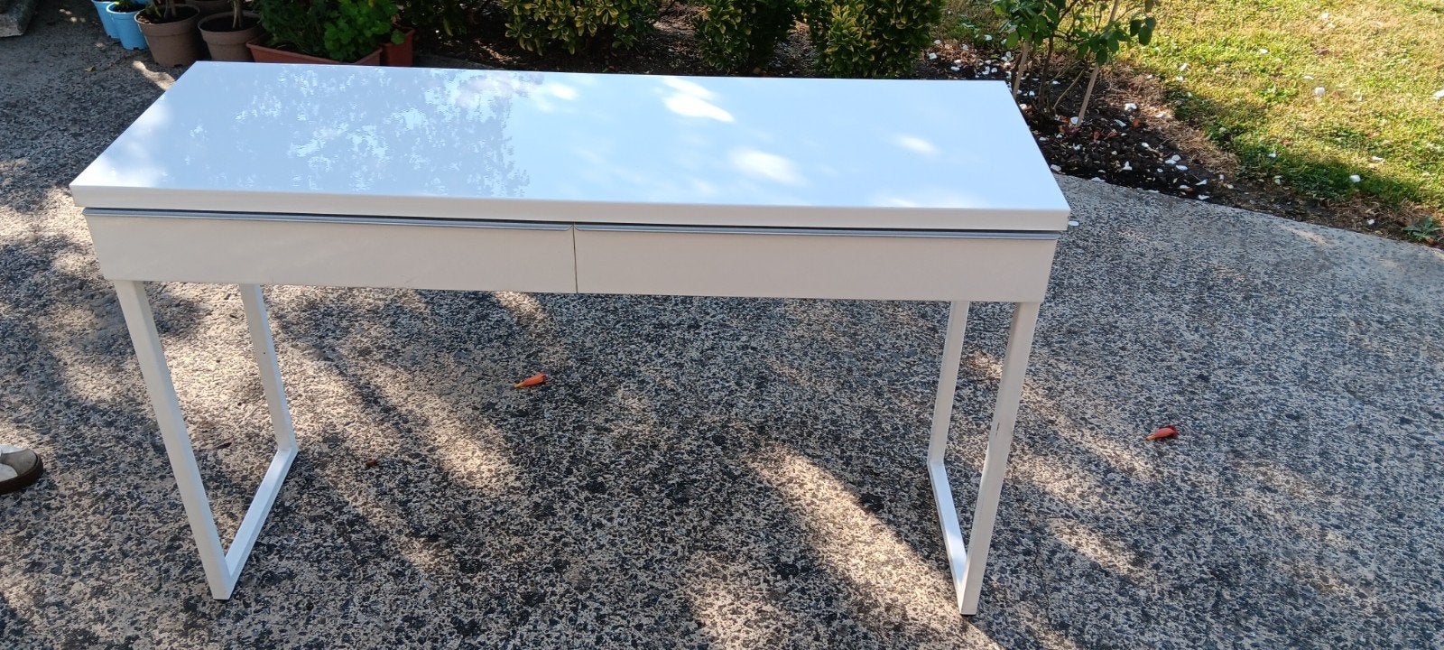 bureau besta ikea, Enlèvement, IKEA