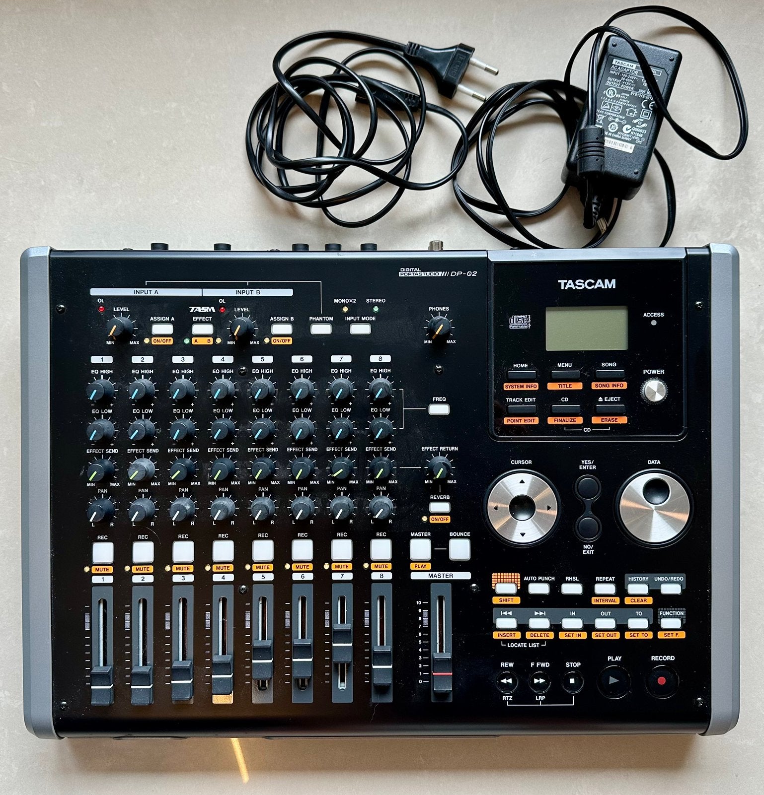 Tascam Enregistreur multipiste 8 pistes + Graveur CD-RW, Ophalen, Zo goed als nieuw