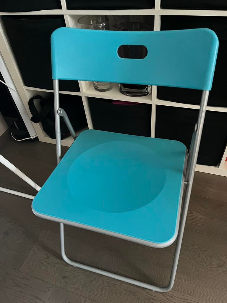 Chaise en plastique turquoise, Enlèvement, Comme neuf