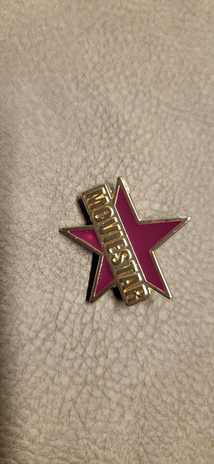 boche, Enlèvement ou Envoi, Neuf, Autres sujets/thèmes, Insigne ou Pin's