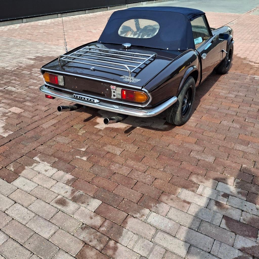 Triumph Spitfire 1500 1977 en raison du manque d'espace, Autos, Achat, Beige, Cabriolet, Boîte manuelle