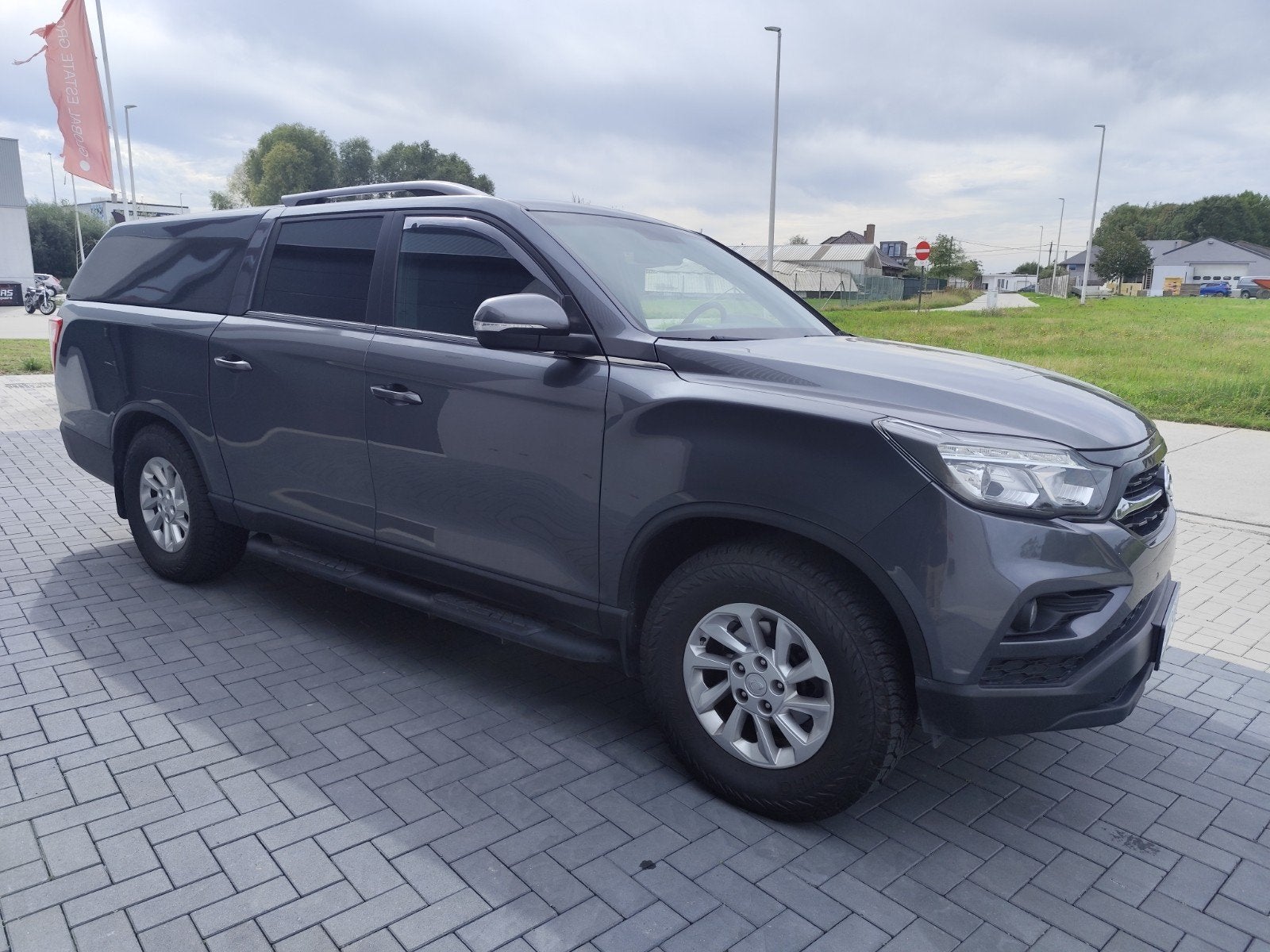 véhicule léger avec TVA Ssangyong Musso en parfait état, Cruise Control, Achat, Entreprise, Musso