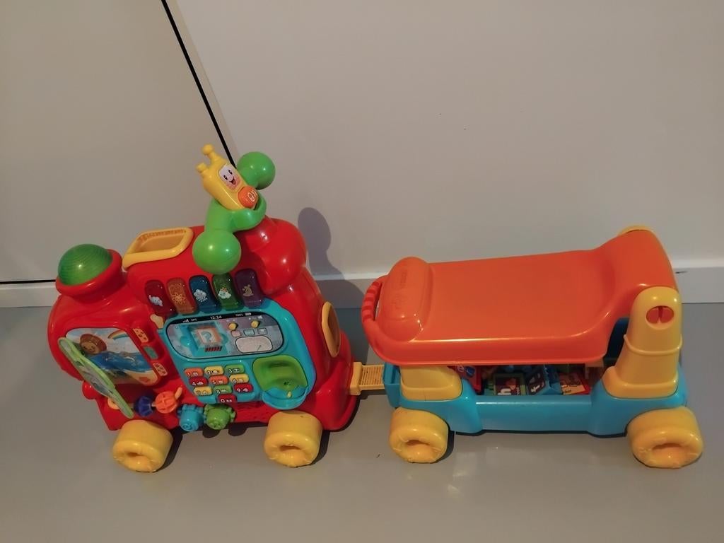 Vtech 5in1 rijd&leer letterlocomotief, Kinderen en Baby's, Speelgoed | Educatief en Creatief, Ophalen