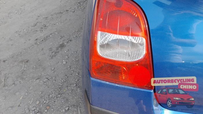 Achterlicht links van een Renault Twingo, Gebruikt, -, Renault, -