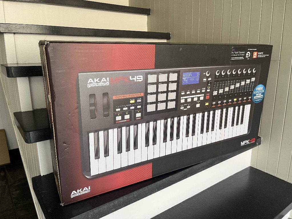Akai MPK49 USB MIDI Keyboard Controller, Muziek en Instrumenten, Ophalen, Nieuw