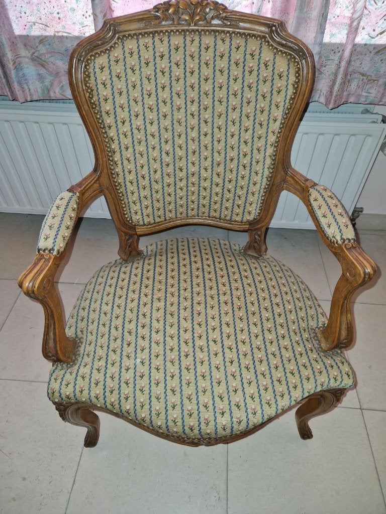 Louis XC zetel, Ophalen
