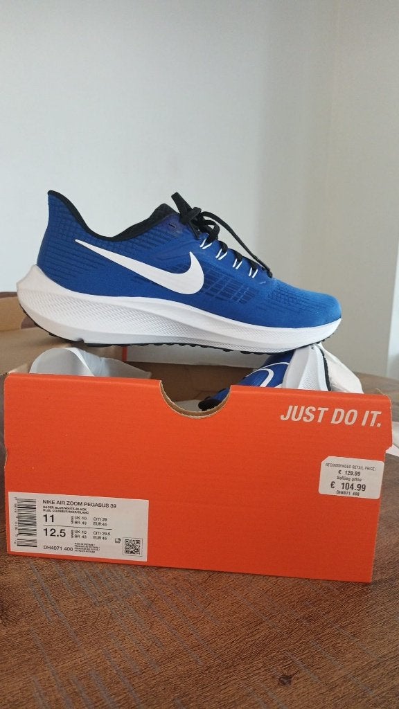 Nike Pegasus 39 air zoom size 45, Ophalen, Nieuw, Nike