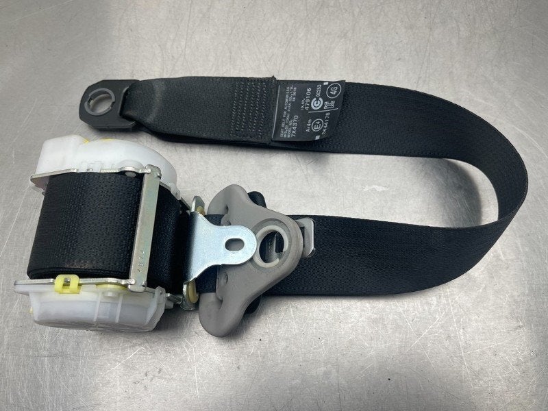 CEINTURE DE SECURITE ARRIERE GAUCHE Toyota RAV4 (A4), Utilisé, Toyota