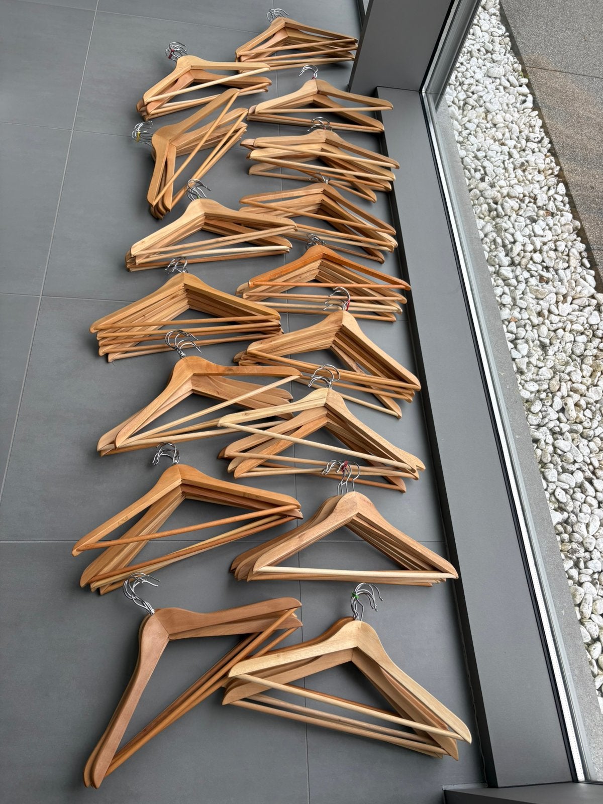 Lot 153 porte-manteaux en bois IKEA - différents types, Vêtements | Femmes, Enlèvement, Comme neuf, Bois, Enfants et Adultes