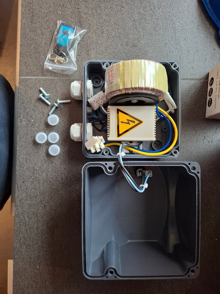 Transformateur 230V/12V, Enlèvement, Neuf, Éclairage