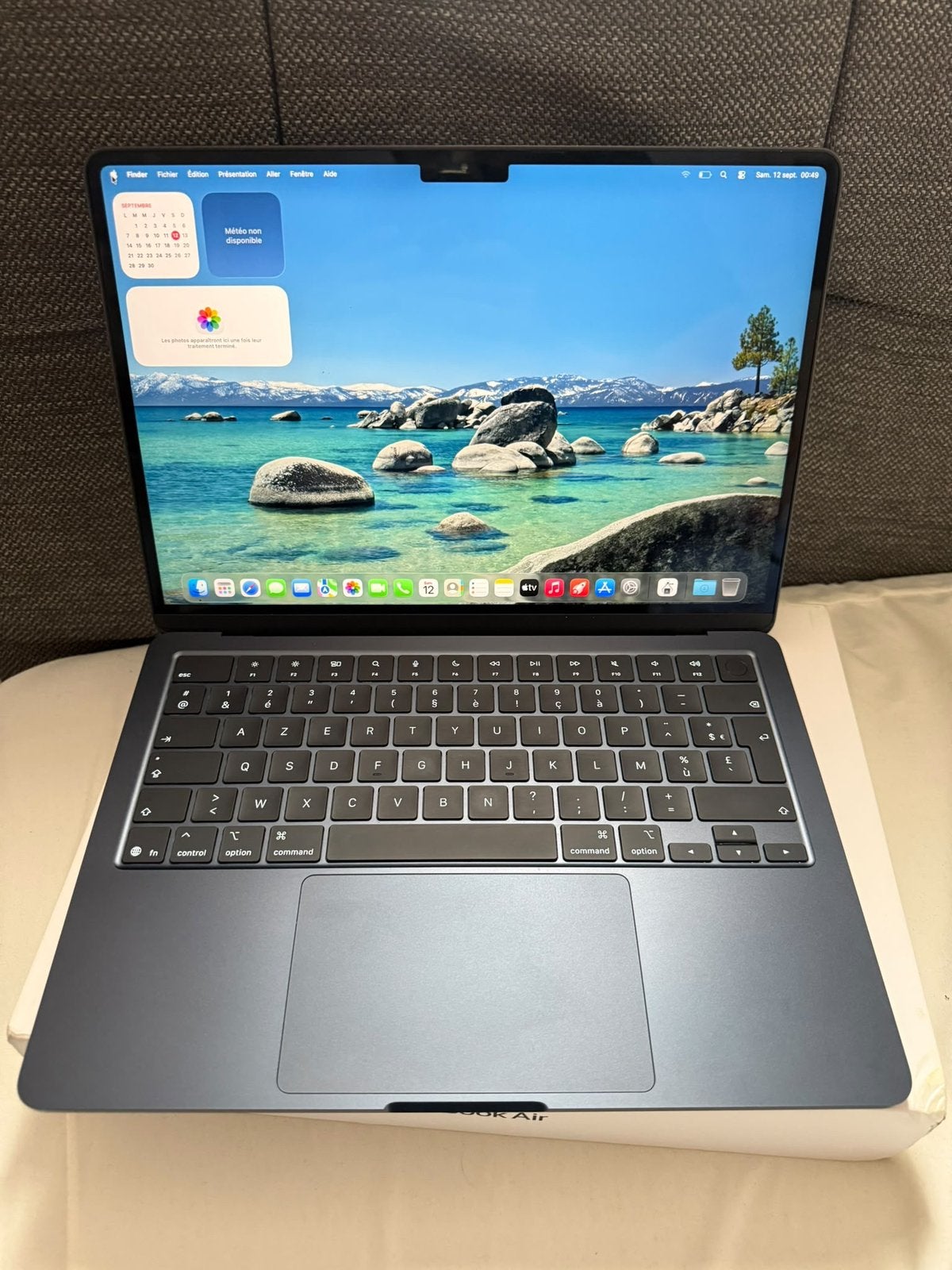 Macbook air M4 (Cycles 16) nieuw met factuur en garantie, Computers en Software, Ophalen, 256 GB, 13 inch, Zo goed als nieuw