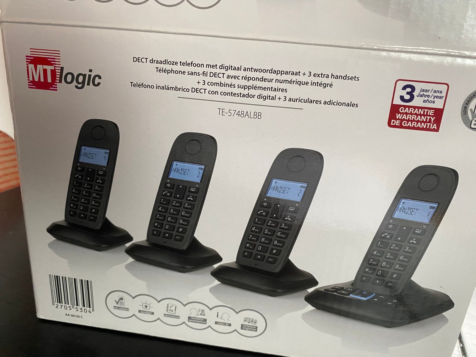 DECT draadloze telefoon met 3 handsets, Telecommunicatie, Ophalen of Verzenden, Zo goed als nieuw, 3 handsets
