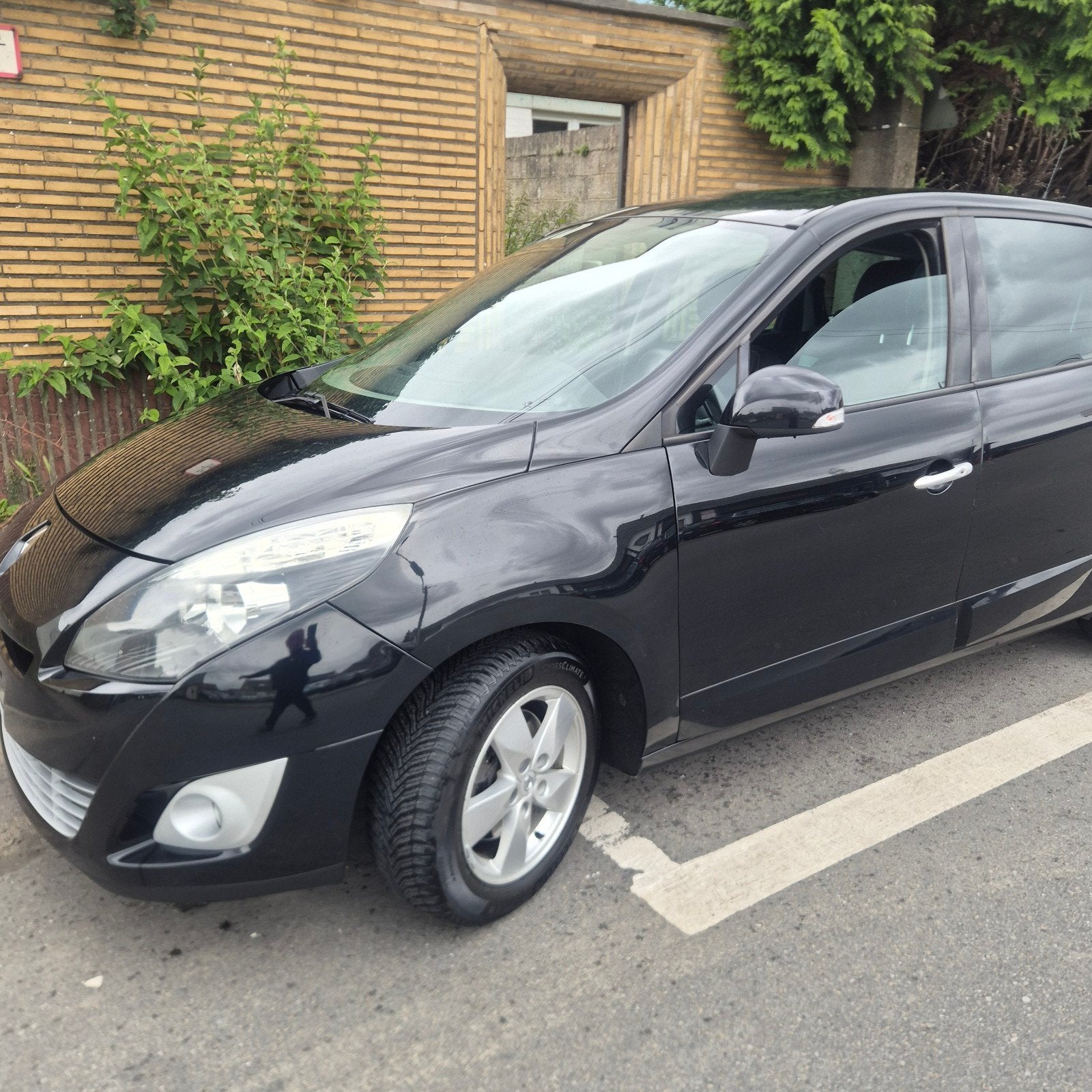 Renault scenic 1.5 dci clim GPS 2011. 7 places 300000 km, Voorwielaandrijving, Euro 5, 4 cilinders, Particulier