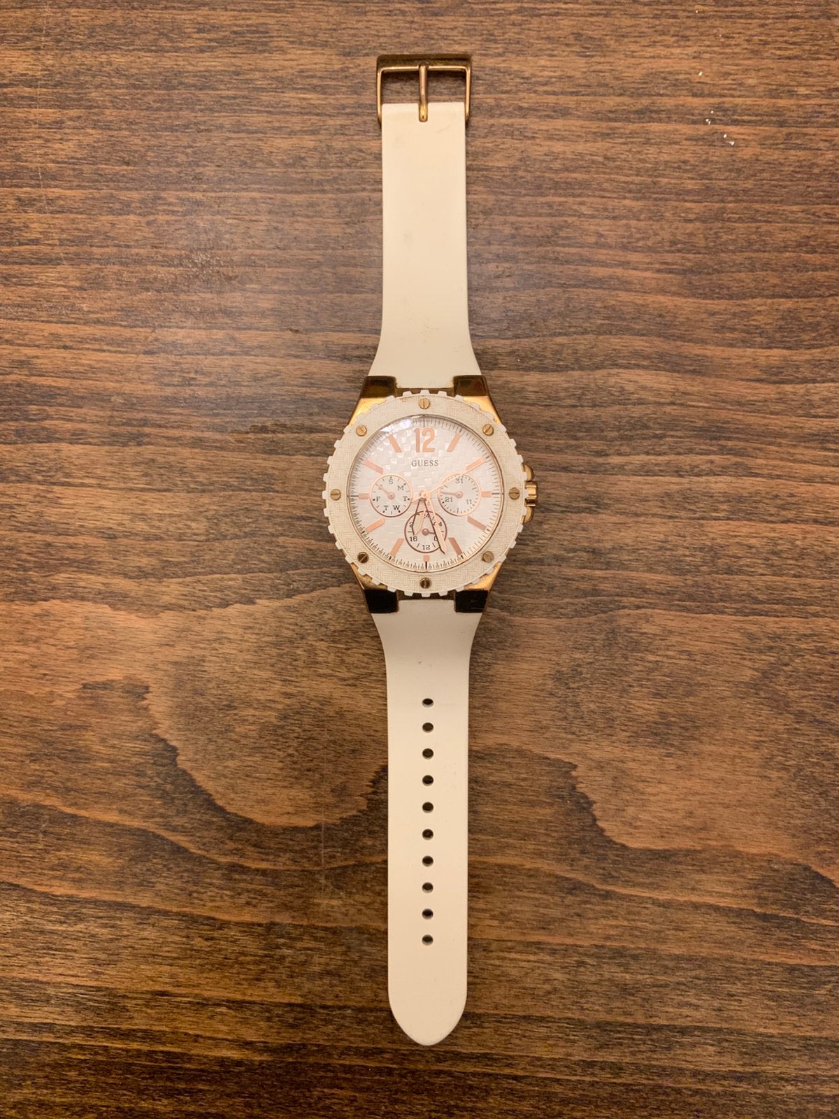 GUESS W1064A2 Horloge Wit/Goud, Handtassen en Accessoires, Ophalen, Gebruikt, Staal, Guess