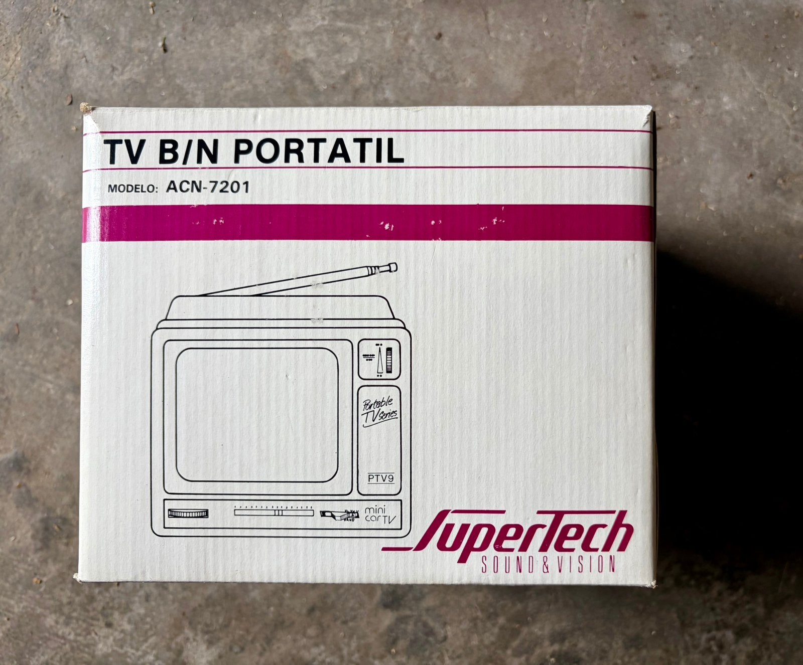 Vintage Supertech ACN-7201 Draagbare Zwart-Wit TV, Ophalen