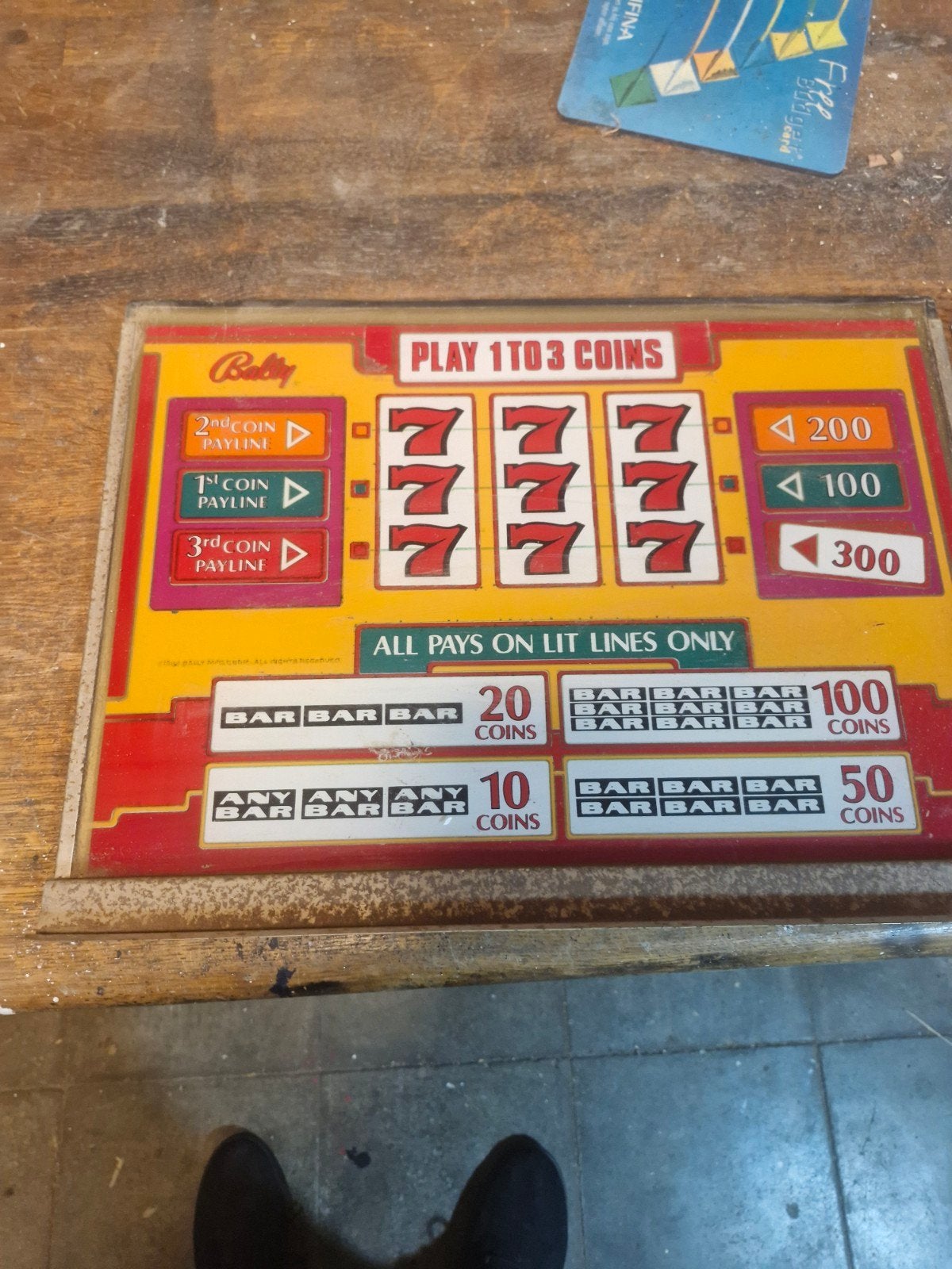 Vitre jackpot bally, Collections