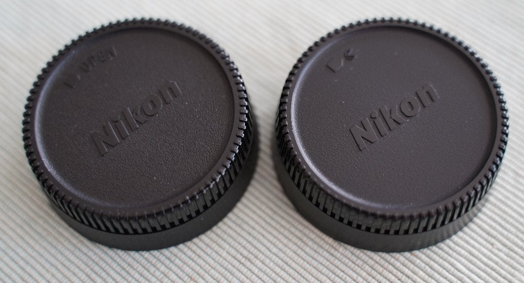 NIKON lensdoppen (2 stuks), Ophalen, Nikon, Lensdoppen