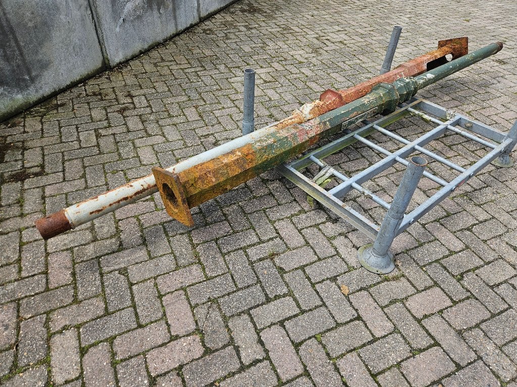 2 Antieke gietijzeren palen / lantarenpalen, Enlèvement