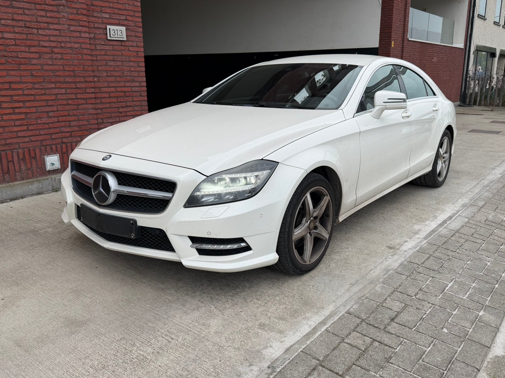 Mercedes CLS250Amg Pack 211 PK Navi Airco Cruise, Auto's, Automaat, Euro 5, Wit, Bedrijf