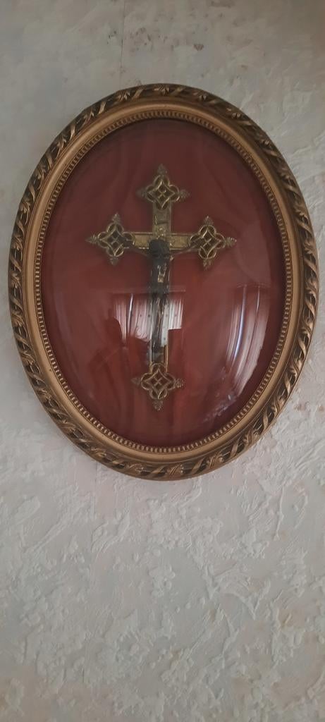 Kader ovaal met kruis, Antiek en Kunst, Ophalen