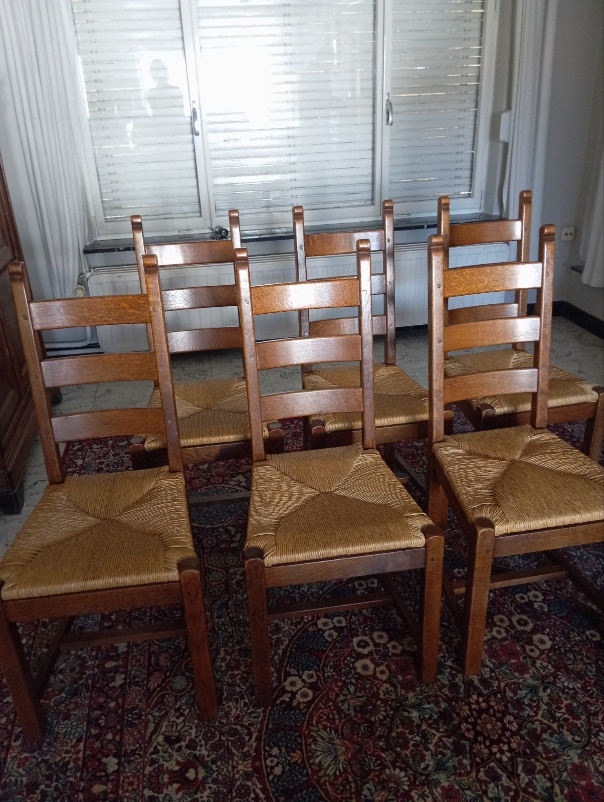 6 belles chaises en chêne et assise en paille parfait état, Enlèvement